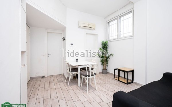 appartamento in vendita a Milano in zona Rottole