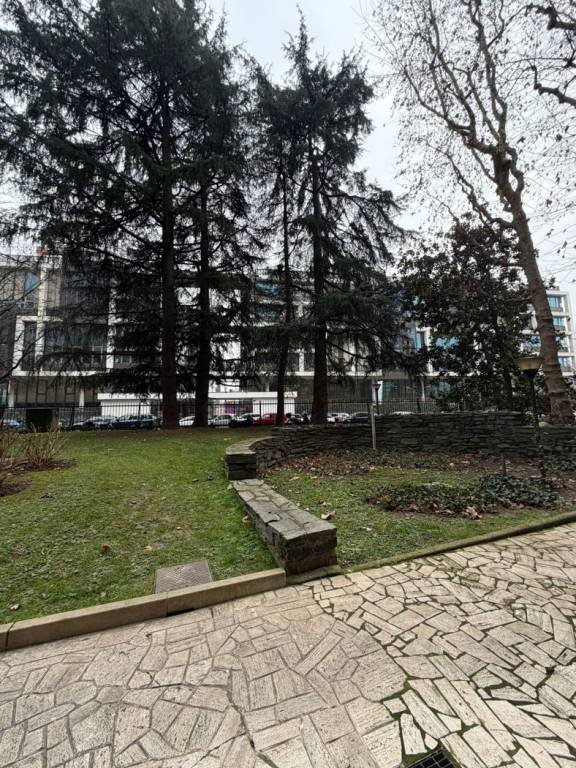 appartamento in vendita a Milano in zona Solari