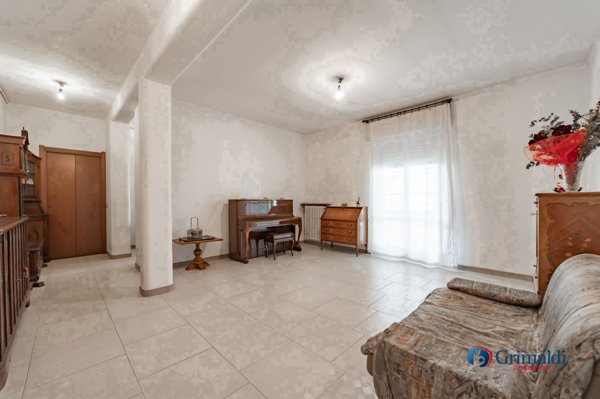 appartamento in vendita a Milano in zona Rembrandt