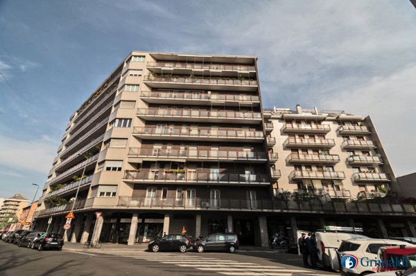 appartamento in vendita a Milano in zona Rembrandt