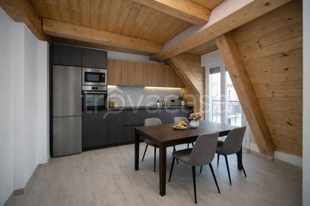 appartamento in vendita a Milano in zona Precotto