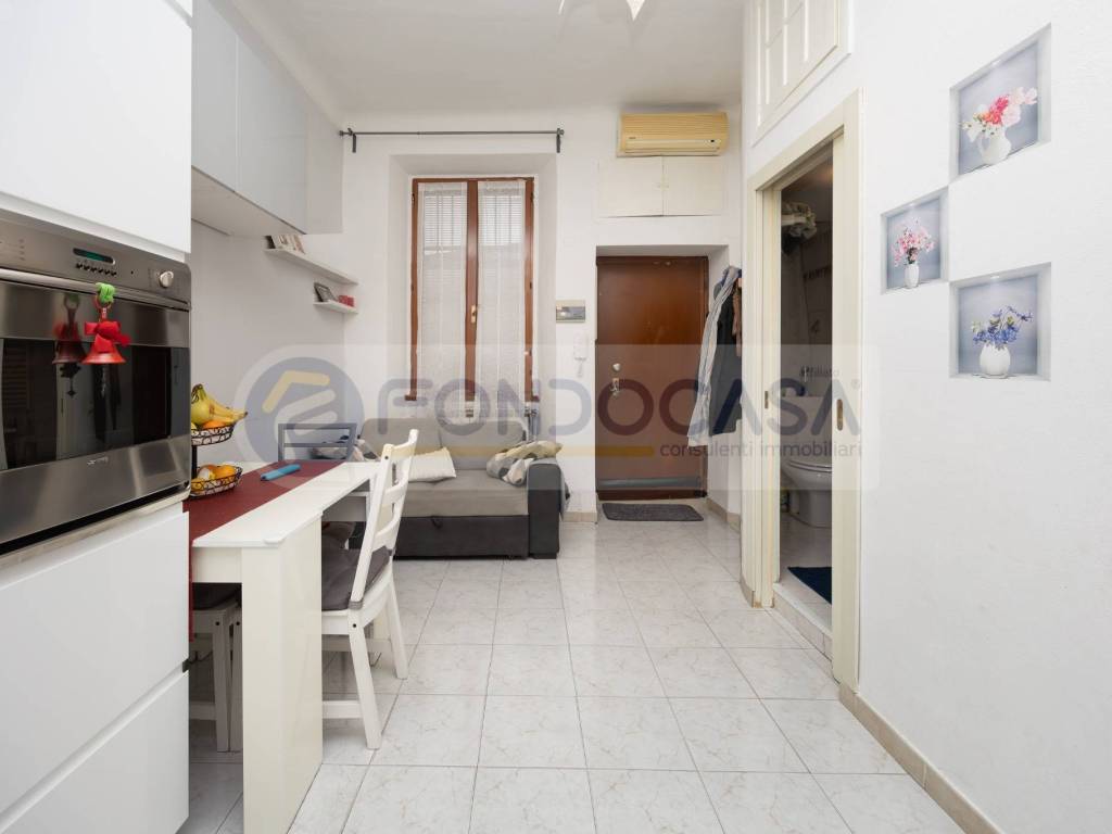 appartamento in vendita a Milano in zona Loreto