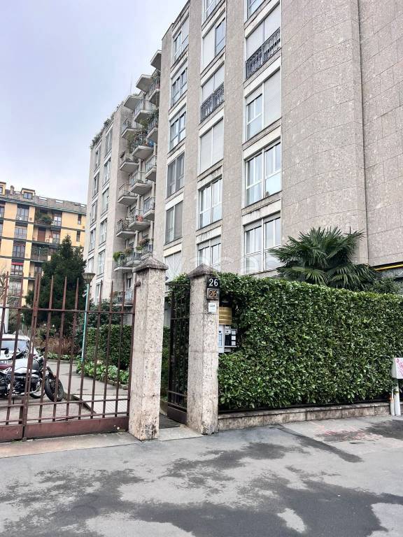 ufficio in vendita a Milano in zona Centro Storico