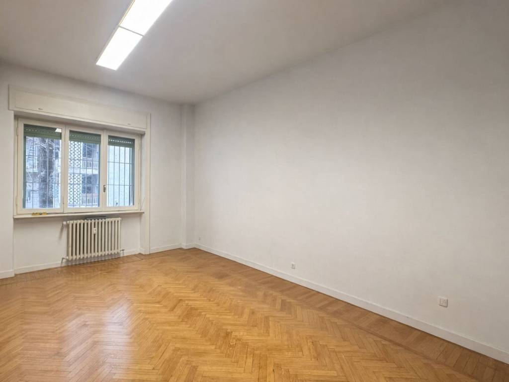 appartamento in vendita a Milano in zona Guastalla