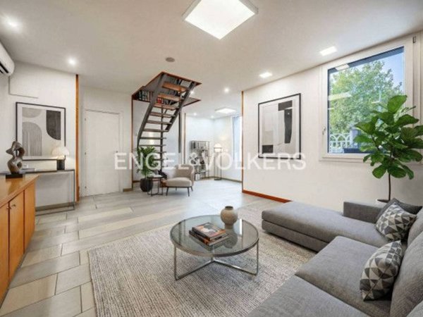 casa indipendente in vendita a Milano in zona Isola