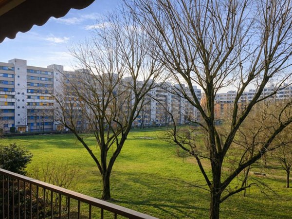 appartamento in vendita a Milano in zona Famagosta