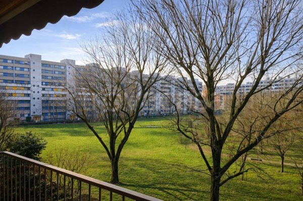 appartamento in vendita a Milano in zona Famagosta
