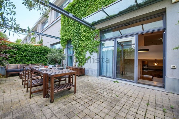 appartamento in vendita a Milano in zona Restocco Maroni