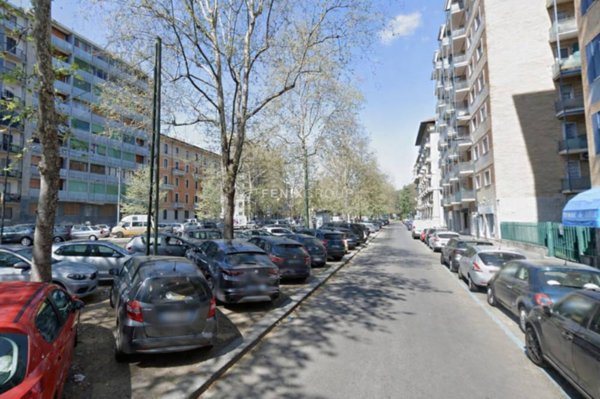 negozio in vendita a Milano