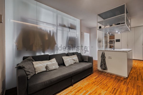 appartamento in vendita a Milano in zona Centro Direzionale