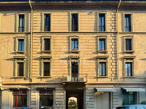 appartamento in vendita a Milano in zona Sempione
