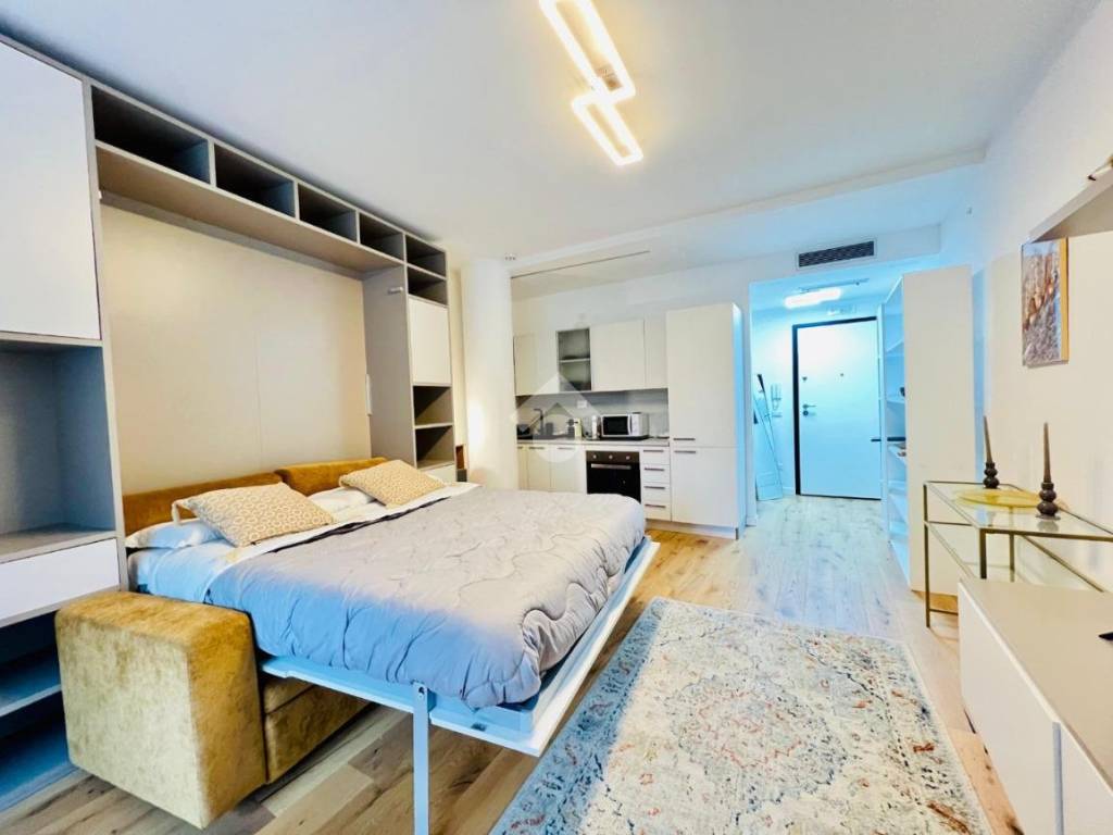 appartamento in vendita a Milano in zona Barona