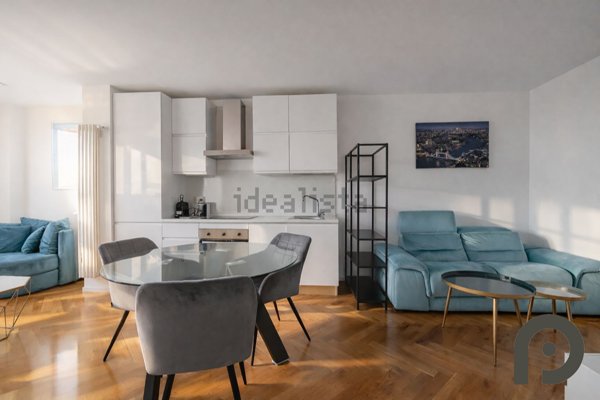 appartamento in vendita a Milano in zona Dergano