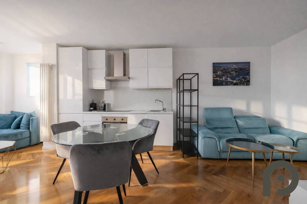 appartamento in vendita a Milano in zona Centro Direzionale