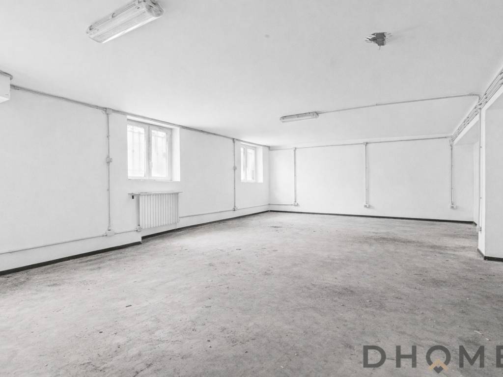 locale commerciale in vendita a Milano