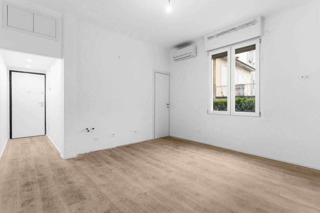 appartamento in vendita a Milano in zona Famagosta
