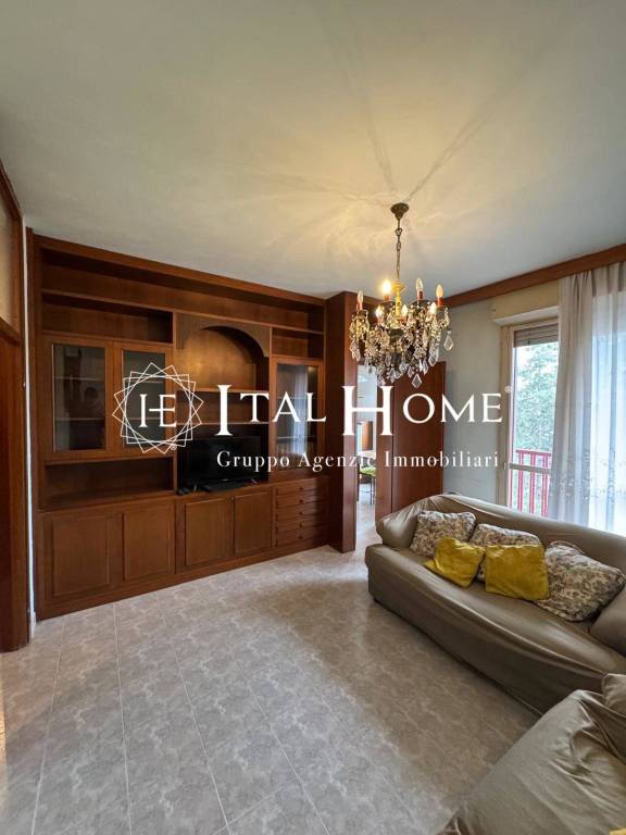 appartamento in vendita a Milano in zona Gallaratese