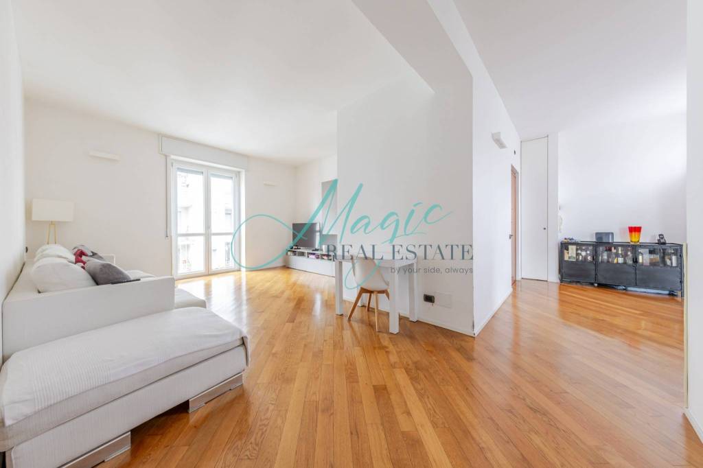 appartamento in vendita a Milano in zona Porta Garibaldi