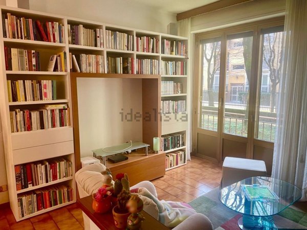 appartamento in vendita a Milano in zona Baggio