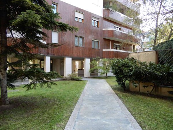 appartamento in vendita a Milano in zona Porta Romana