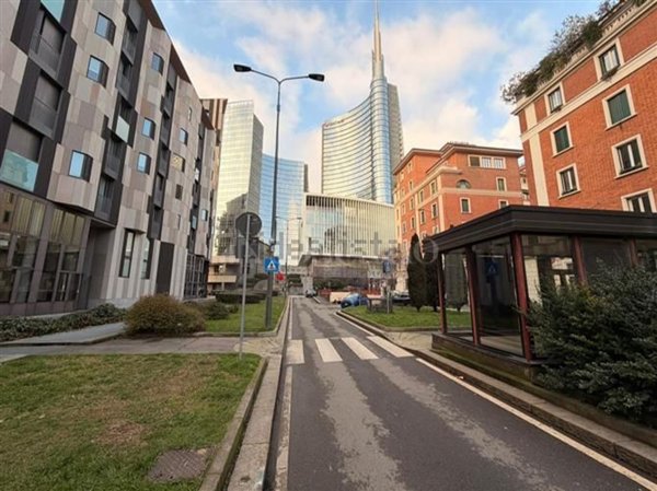 appartamento in vendita a Milano in zona Porta Garibaldi