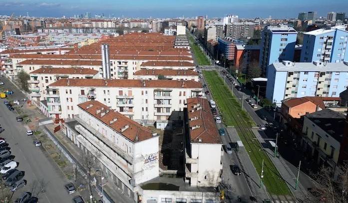 appartamento in vendita a Milano in zona Barona