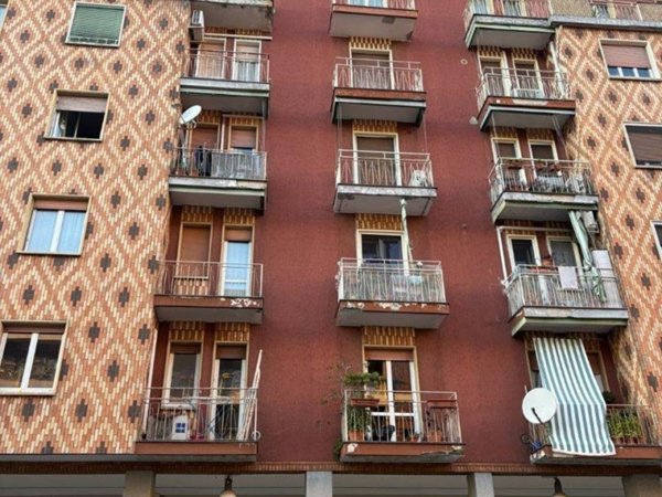 negozio in vendita a Milano in zona Crescenzago