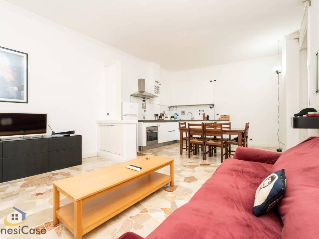 appartamento in vendita a Milano in zona Vigentino