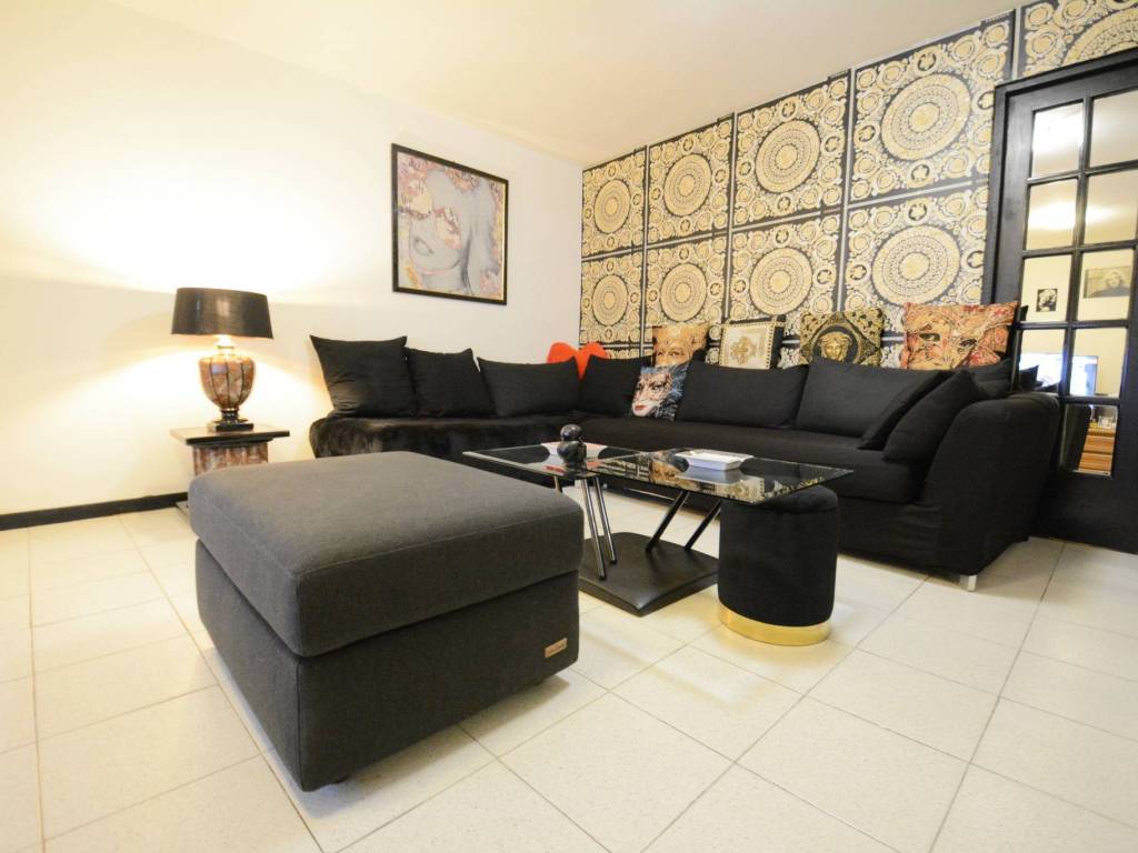 appartamento in vendita a Milano in zona Chiesa Rossa