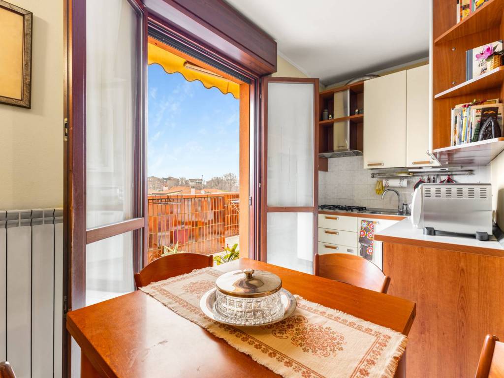 appartamento in vendita a Milano in zona Precotto