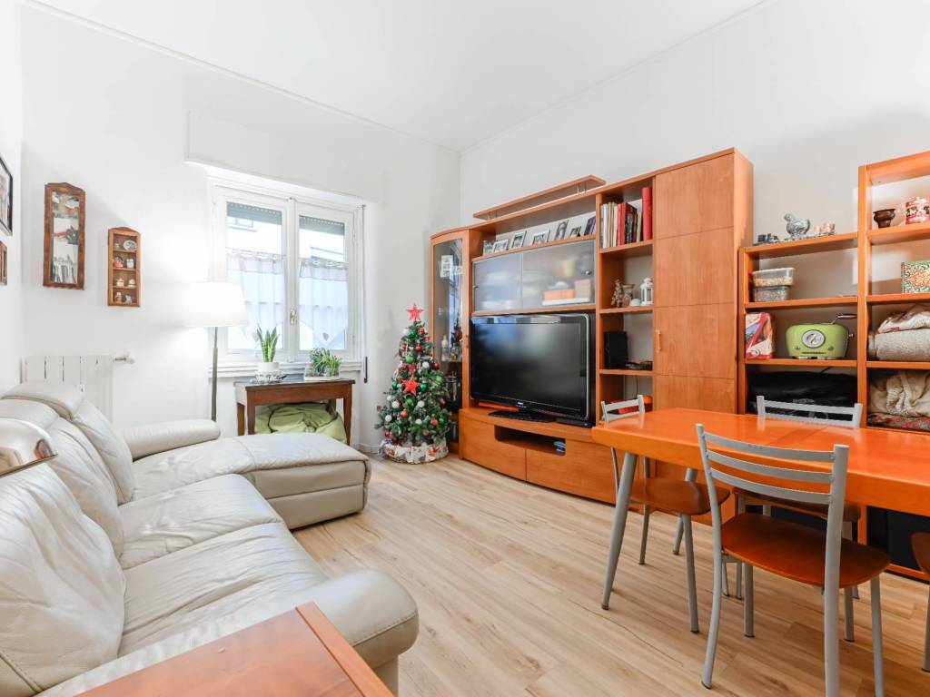 appartamento in vendita a Milano in zona Centro Direzionale