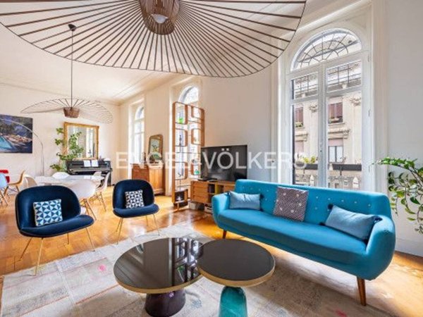 appartamento in vendita a Milano in zona Sempione