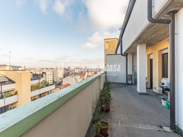 appartamento in vendita a Milano in zona Isola