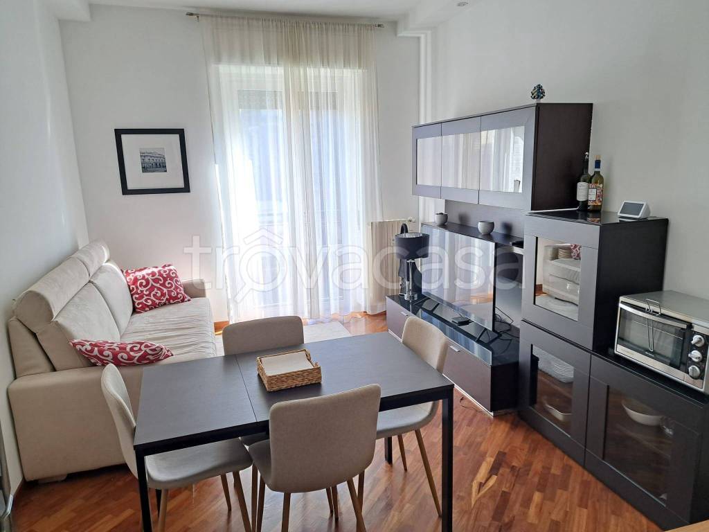 appartamento in vendita a Milano in zona Affori