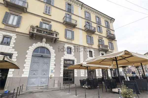appartamento in vendita a Milano in zona Sempione