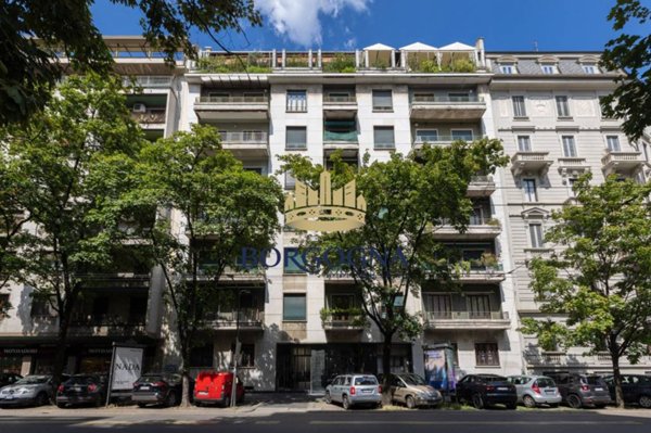 appartamento in vendita a Milano in zona Loreto
