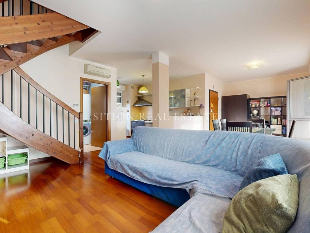 appartamento in vendita a Milano in zona Quarto Oggiaro