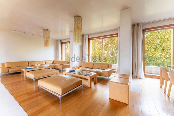 appartamento in vendita a Milano in zona Porta Venezia