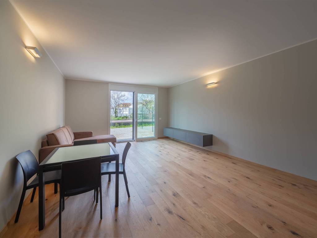 appartamento in vendita a Milano in zona Adriano