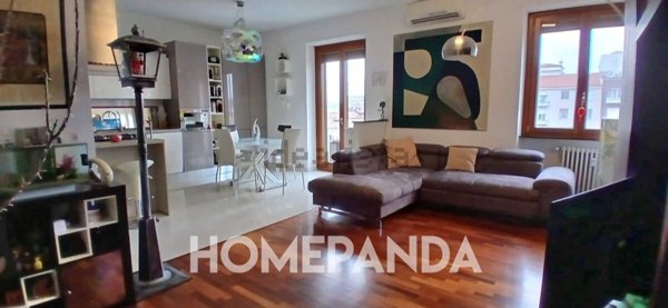 appartamento in vendita a Milano in zona Sempione