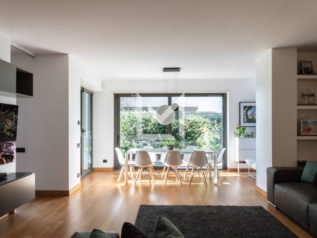 appartamento in vendita a Milano in zona Il Portello