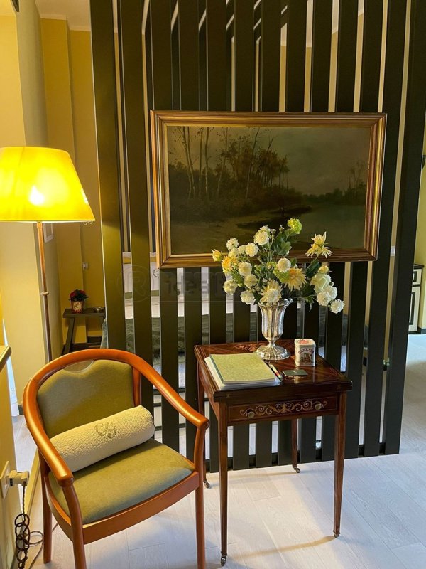 appartamento in vendita a Milano in zona Guastalla