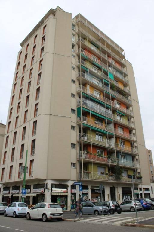 negozio in vendita a Milano in zona Isola