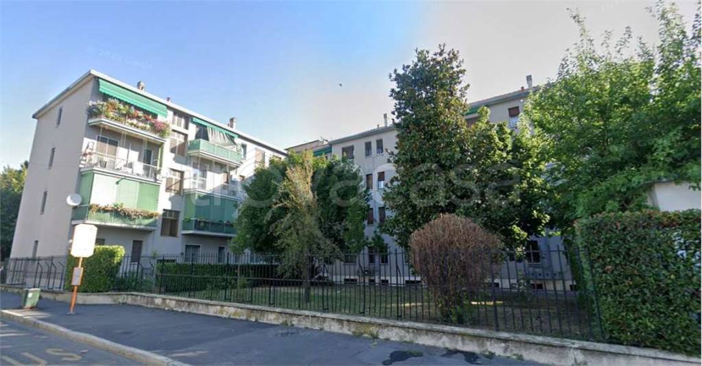 appartamento in vendita a Milano in zona Quinto Romano