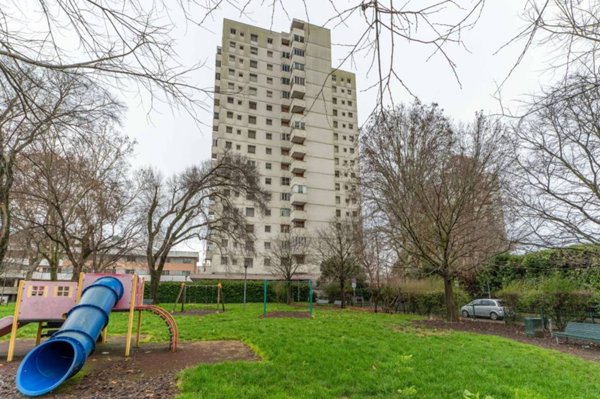 appartamento in vendita a Milano in zona Gratosoglio