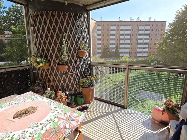 appartamento in vendita a Milano in zona Famagosta