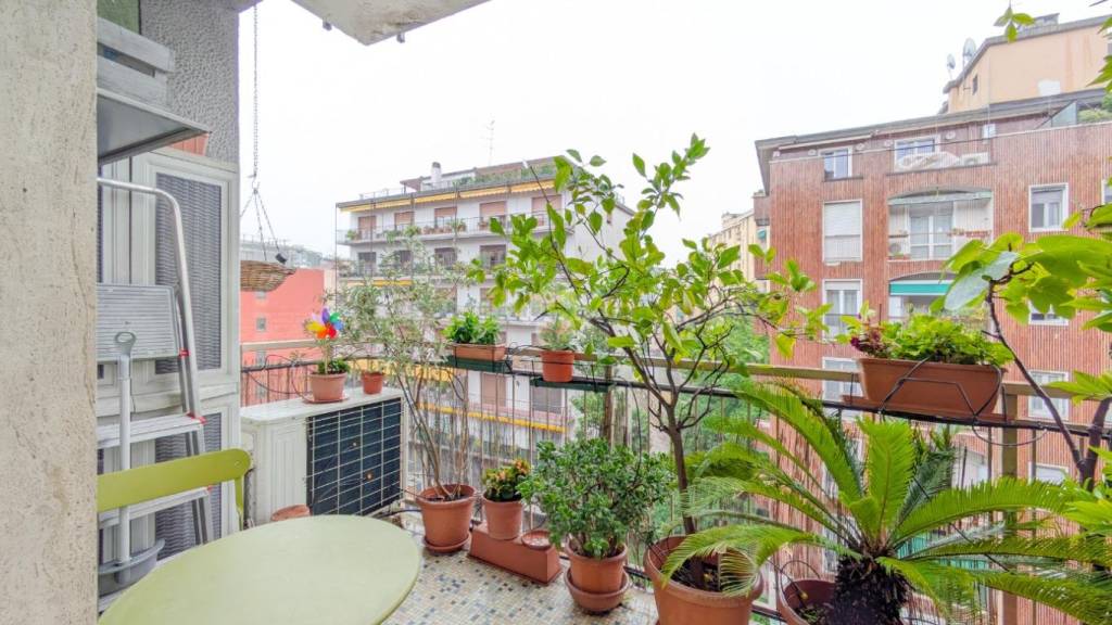 appartamento in vendita a Milano in zona Città Studi