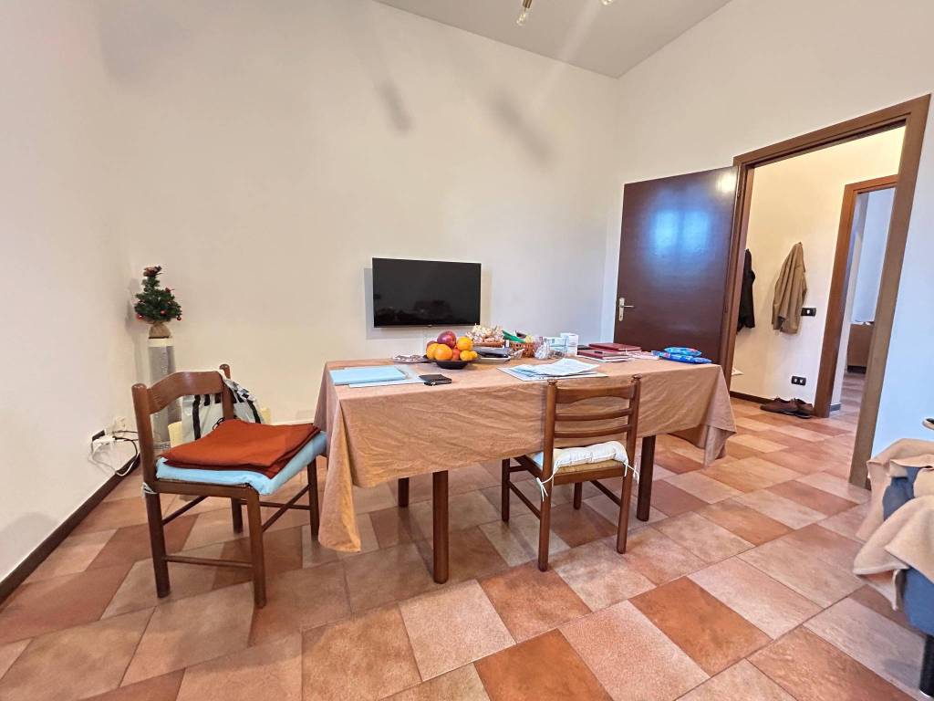 appartamento in vendita a Milano in zona Lambrate