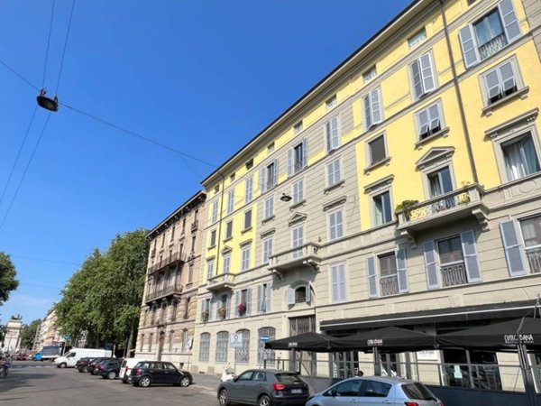 appartamento in vendita a Milano in zona Sempione