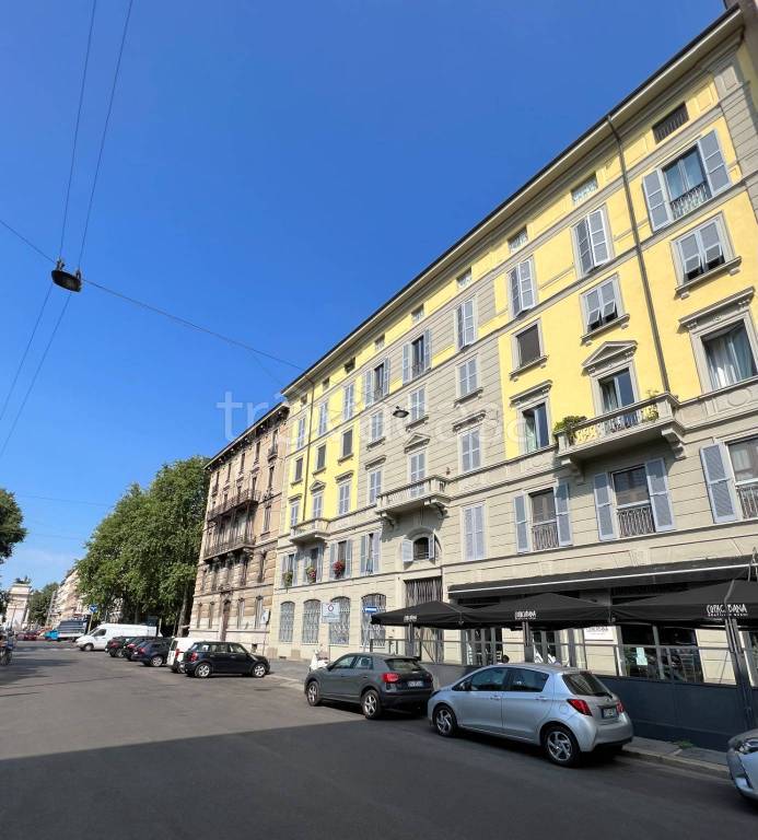 appartamento in vendita a Milano in zona Sempione